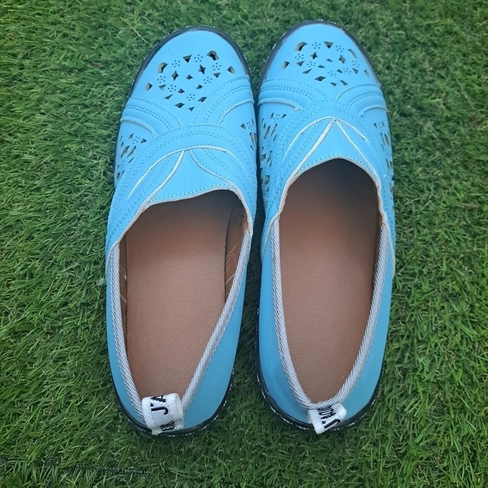 NEW J'Adior Baby Blue Slip On Flats  Size 7.5